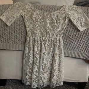Bershka dress. Lace material. Size M. White and beige color.